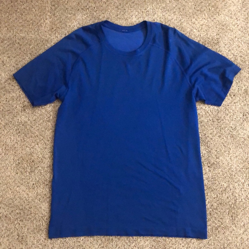 Men’s lululemon shirt